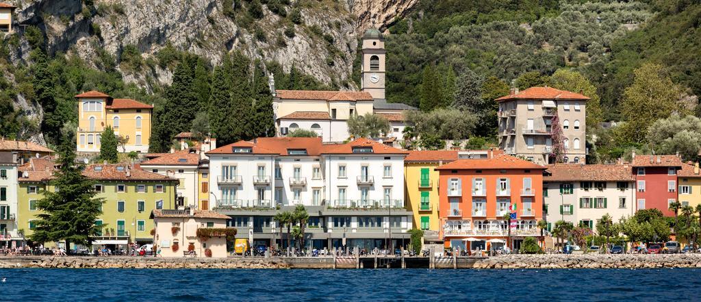 Hotel Lago Di Garda Nago-Torbole Luaran gambar
